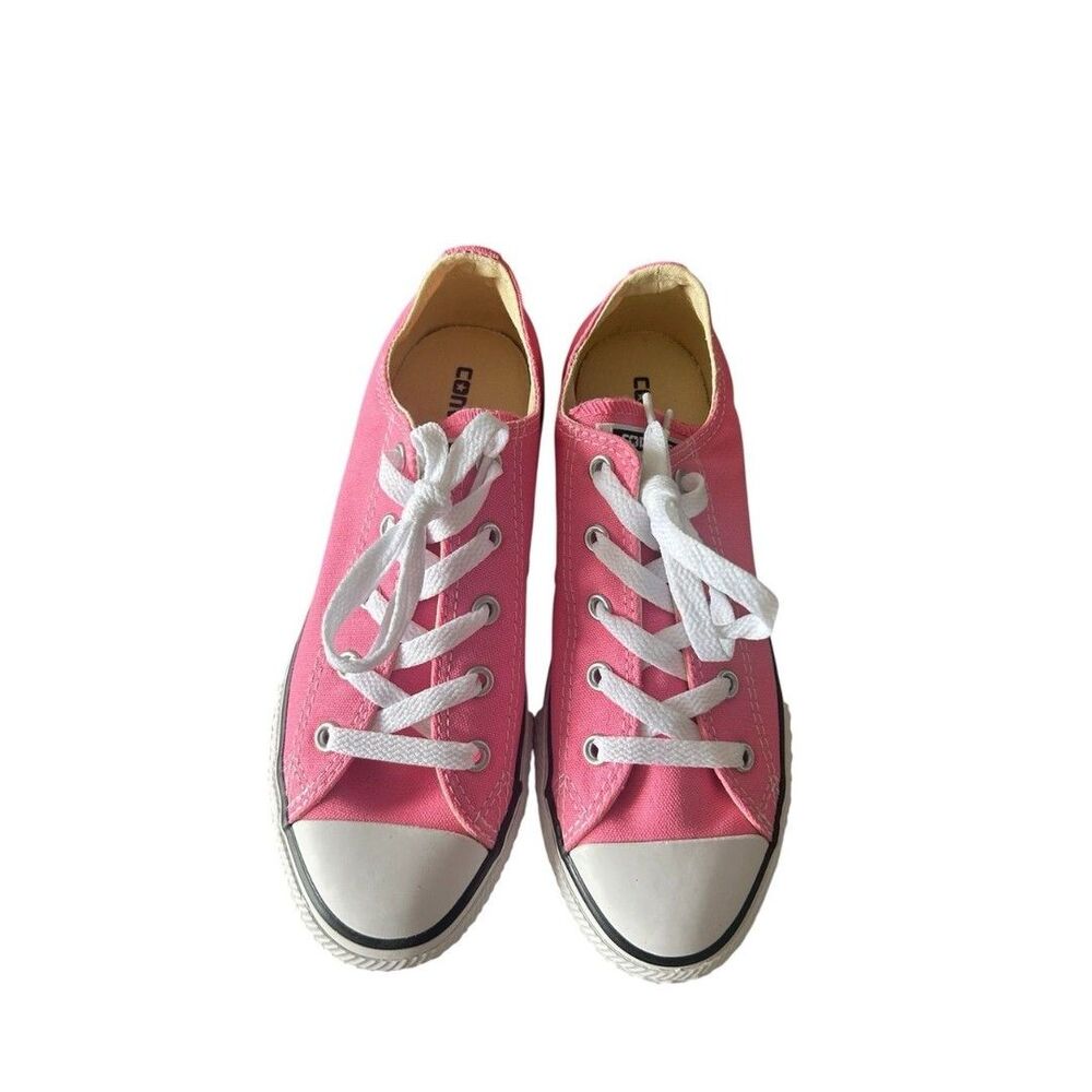 Converse Pink Low-Top Canvas Sneakers Style 3J238 Size 1.5 Youth 20 CM